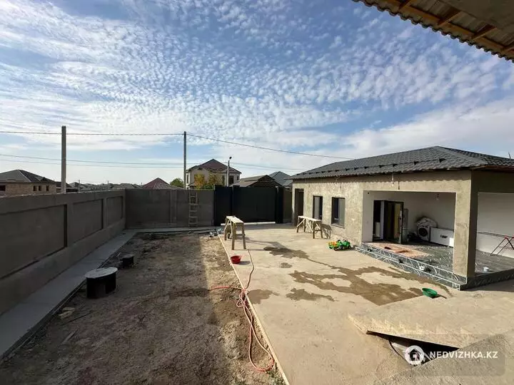 8-комнатный дом, 8 соток, 400 м², фотография 3