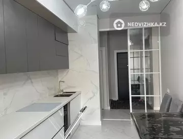 4-комнатная квартира, этаж 8 из 12, 96 м², На длительный срок, миниатюра 12