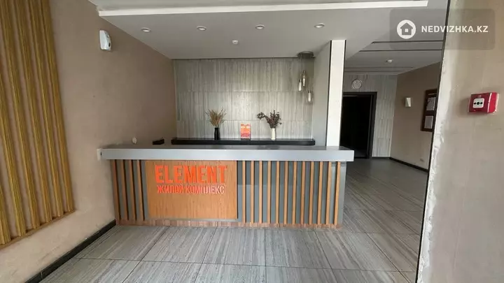 4-комнатная квартира, этаж 8 из 12, 96 м², На длительный срок, фотография 3