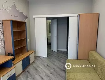 4-комнатная квартира, этаж 8 из 12, 96 м², На длительный срок, миниатюра 8