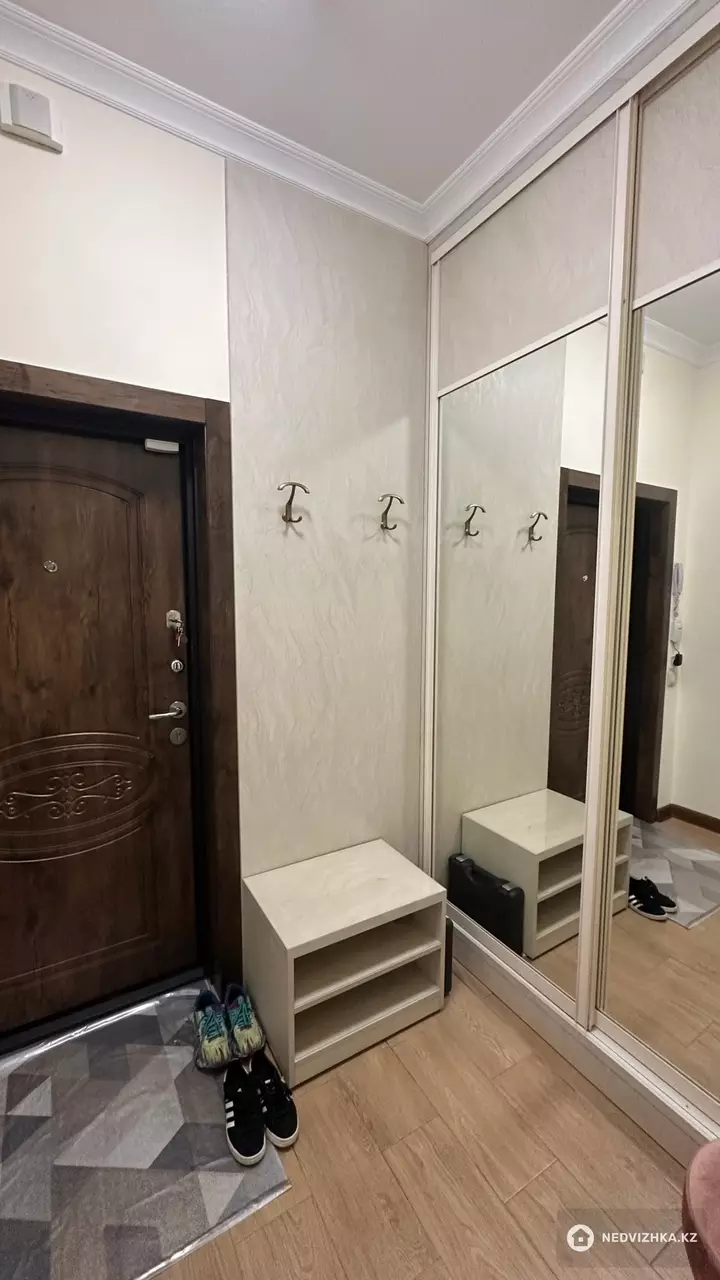3-комнатная квартира, этаж 9 из 13, 162 м², фотография 2