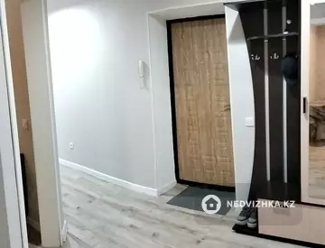 2-комнатная квартира, этаж 4 из 6, 68 м², Посуточно, миниатюра 7