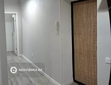 2-комнатная квартира, этаж 4 из 6, 68 м², Посуточно, миниатюра 8
