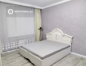 2-комнатная квартира, этаж 4 из 6, 68 м², Посуточно, миниатюра 10