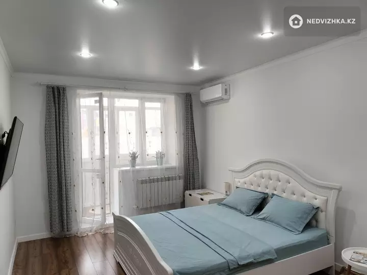 1-комнатная квартира, этаж 1 из 5, 50 м², По часам, фотография 3