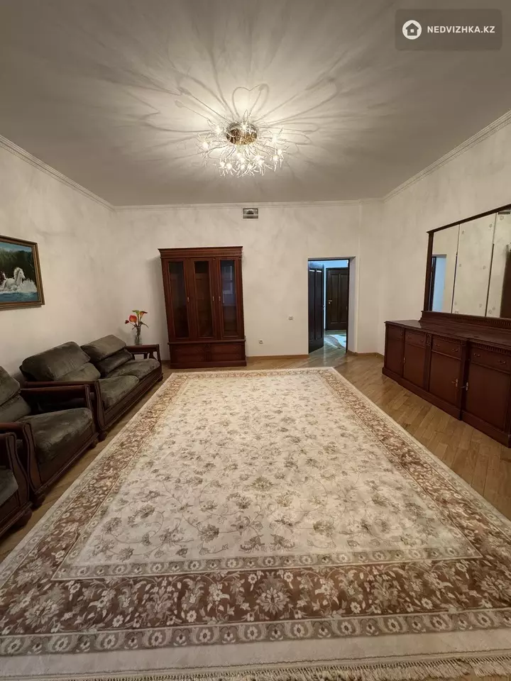 3-комнатная квартира, этаж 2 из 7, 120 м², фотография 3