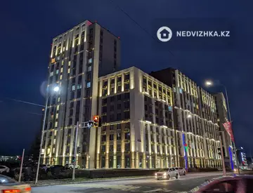 2-комнатная квартира, этаж 4 из 16, 80 м², Посуточно, миниатюра 8