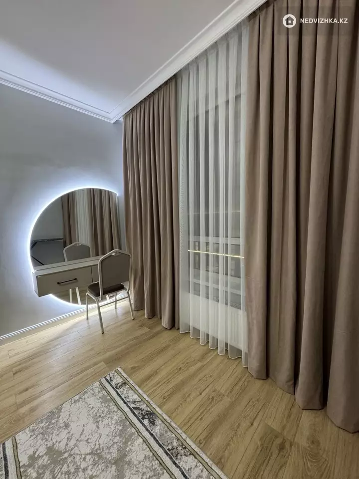 2-бөлмелі пәтер, қабат 4 барлық қабат саны 16, 80 м², Посуточно, 3-фотосурет