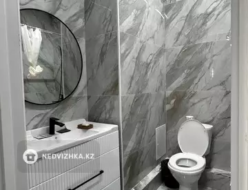 2-комнатная квартира, этаж 2 из 16, 80 м², Посуточно, миниатюра 12