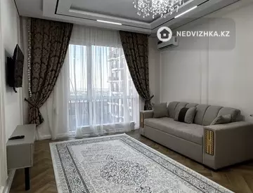 2-комнатная квартира, этаж 2 из 16, 80 м², Посуточно
