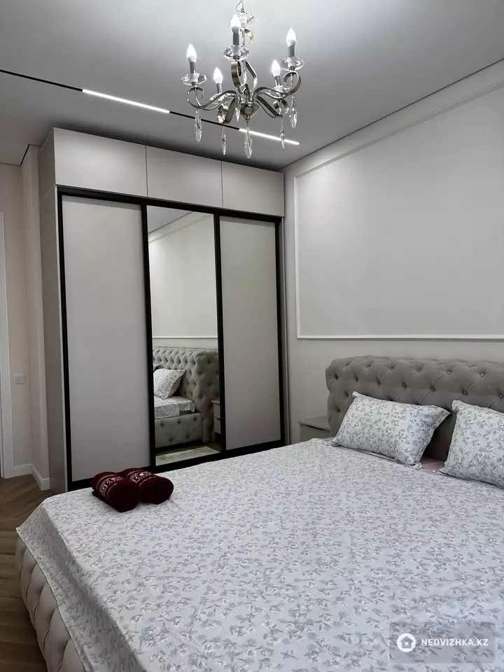 2-бөлмелі пәтер, қабат 2 барлық қабат саны 16, 80 м², Посуточно, 3-фотосурет