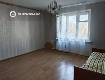 2-комнатная квартира, этаж 4 из 5, 50 м²