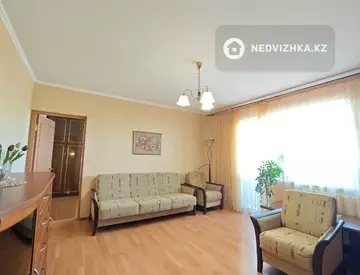 4-комнатная квартира, этаж 4 из 9, 75 м², миниатюра 2