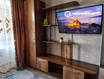 1-комнатная квартира, этаж 2 из 5, 31 м², Посуточно, миниатюра 1