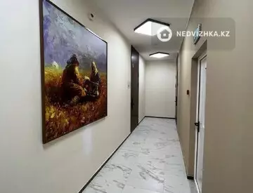 2-комнатная квартира, этаж 5 из 9, 64 м², миниатюра 2