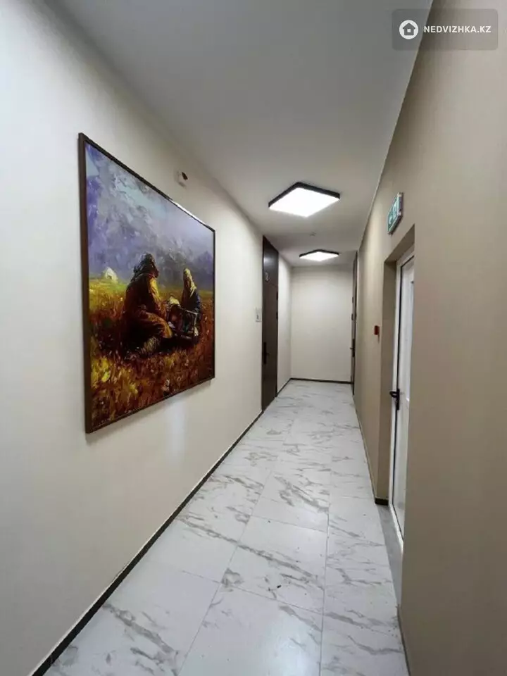 2-комнатная квартира, этаж 5 из 9, 64 м², фотография 2