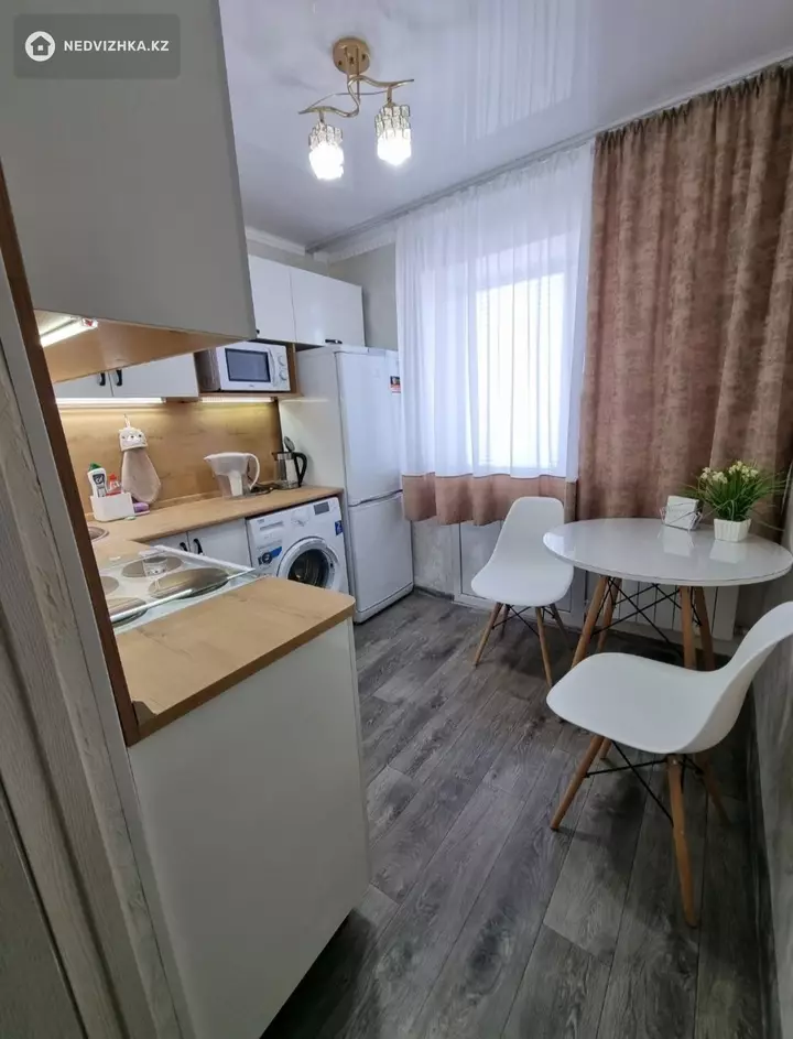 1-комнатная квартира, этаж 3 из 4, 31 м², Посуточно, фотография 4