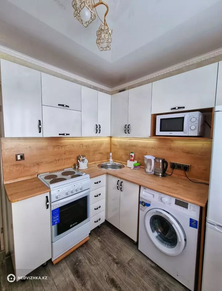 1-комнатная квартира, этаж 3 из 4, 31 м², Посуточно, фотография 3