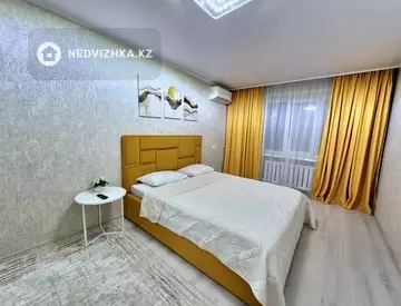 1-комнатная квартира, этаж 1 из 5, 33 м², Посуточно