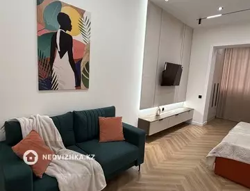 1-комнатная квартира, этаж 4 из 10, 40 м², Посуточно, миниатюра 9