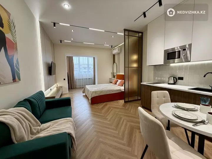 1-бөлмелі пәтер, қабат 4 барлық қабат саны 10, 40 м², Посуточно, 2-фотосурет