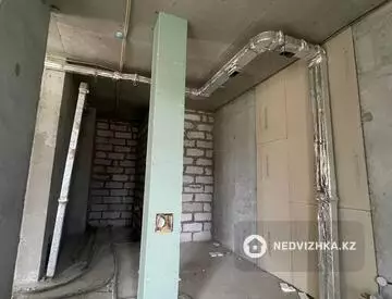 Помещение, этаж 1 из 1, В жилом доме, 96 м², На длительный срок, миниатюра 2