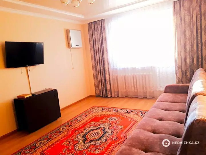 2-комнатная квартира, этаж 11 из 17, 84 м², фотография 3