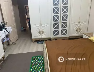 3-комнатная квартира, этаж 7 из 8, 82 м², миниатюра 6