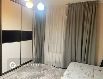 3-комнатная квартира, этаж 7 из 8, 82 м², миниатюра 9