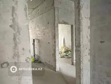 Помещение, этаж 1 из 1, В жилом доме, 70 м², На длительный срок, миниатюра 2