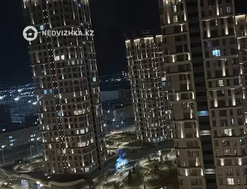 2-комнатная квартира, этаж 18 из 21, 49 м², Посуточно, миниатюра 8