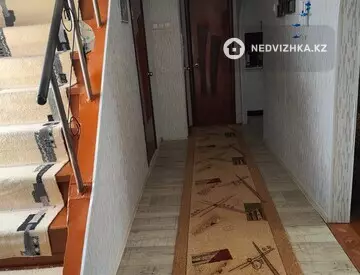 4-бөлмелі үй, 2 соттық, 647 м², 9-нобай