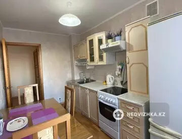 3-комнатная квартира, этаж 2 из 9, 63 м², миниатюра 10