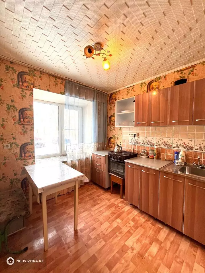 2-комнатная квартира, этаж 2 из 3, 44 м², фотография 2