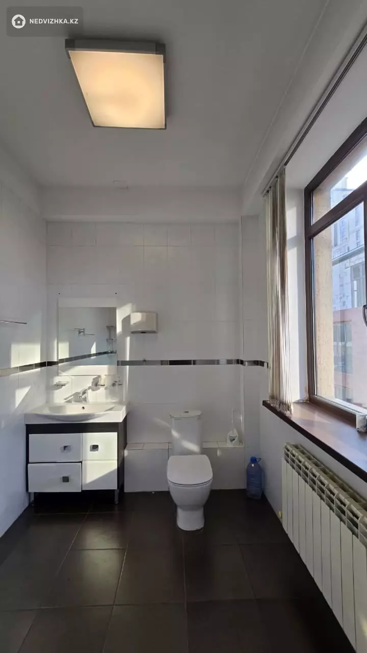 Помещение, этаж 1 из 4, 1 700 м², На длительный срок, фотография 4
