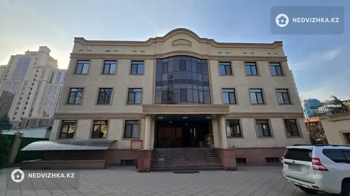 Помещение, этаж 1 из 4, 1 700 м², На длительный срок