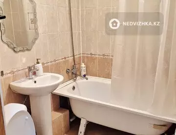1-комнатная квартира, этаж 1 из 5, 33 м², Посуточно, миниатюра 6