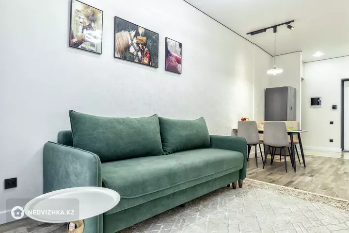 2-комнатная квартира, этаж 18 из 21, 49 м², Посуточно