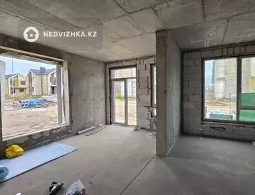 3-комнатная квартира, этаж 1 из 3, 93 м², миниатюра 5