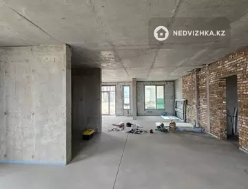 3-комнатная квартира, этаж 1 из 3, 93 м², миниатюра 4