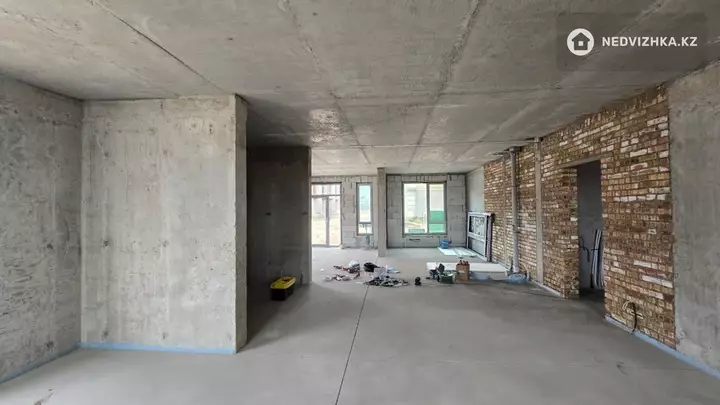 3-комнатная квартира, этаж 1 из 3, 93 м², фотография 4