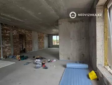 3-комнатная квартира, этаж 1 из 3, 93 м², миниатюра 6