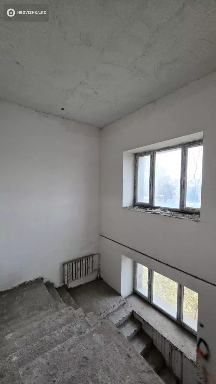 Офис, этаж 2 из 1, В жилом доме, 332 м², фотография 3