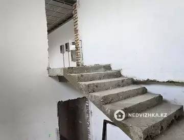 Офис, этаж 2 из 1, В жилом доме, 332 м², миниатюра 2