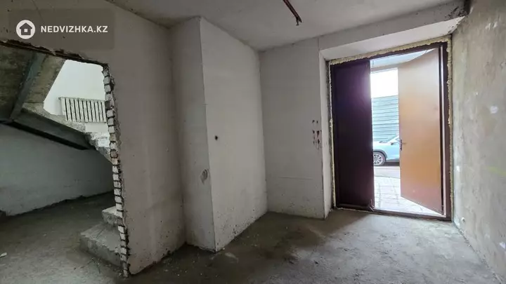Офис, этаж 2 из 1, В жилом доме, 332 м², фотография 5