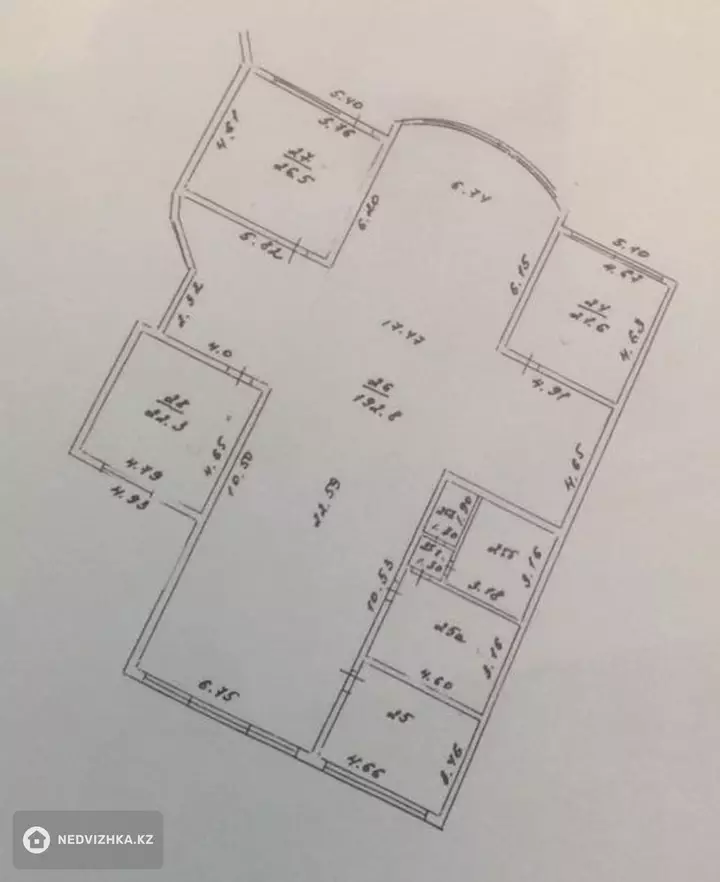 Помещение, этаж 1 из 1, В жилом доме, 308 м², фотография 2