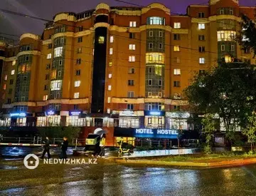 Помещение, этаж 1 из 1, В жилом доме, 308 м², миниатюра 1