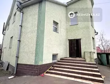 10-комнатный дом, 6.2 соток, 440 м², миниатюра 1