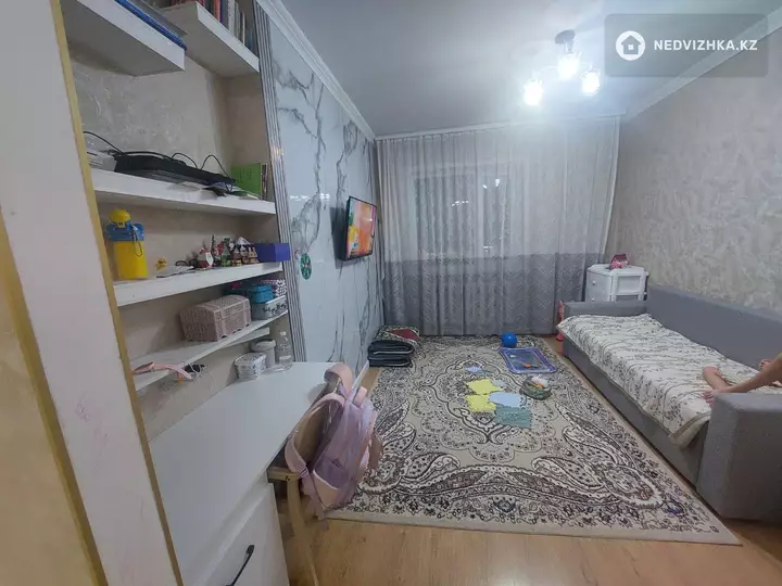 2-комнатная квартира, этаж 4 из 16, 64 м², фотография 4