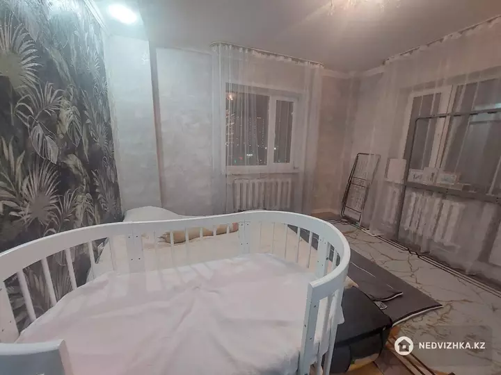 2-комнатная квартира, этаж 4 из 16, 64 м², фотография 3